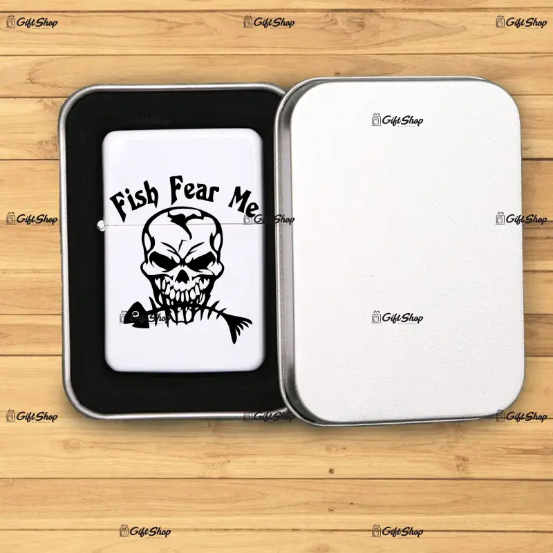 Fish fear me, bricheta metalica gravata laser cu mesaj